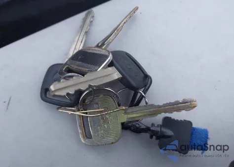 1996 Toyota Camry Dx/Le/Xle from USA, damaged, VIN JT2BG12K6T0383982